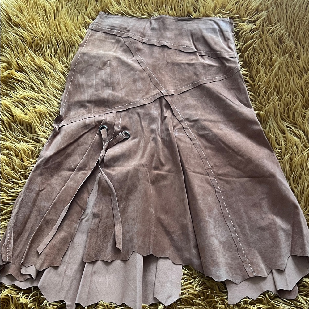 Danier Vintage Women’s Tan/Blush Suede A-Line Skirt Size 8